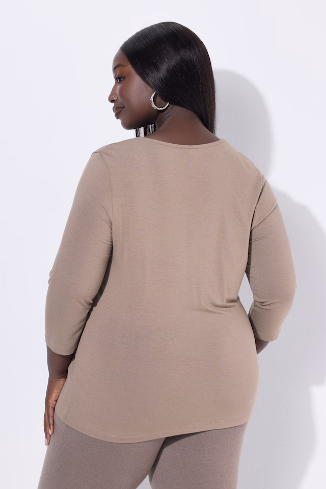 Rhinestone Neck 3/4 Sleeve Tee
