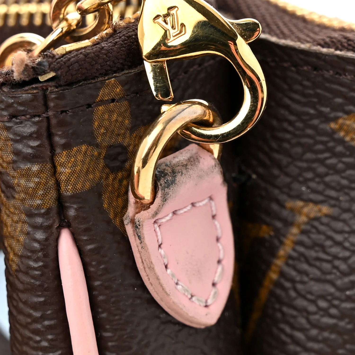 Monogram 2020 Christmas Animation Big Wheel Double Zip Pochette Rose Ballerine