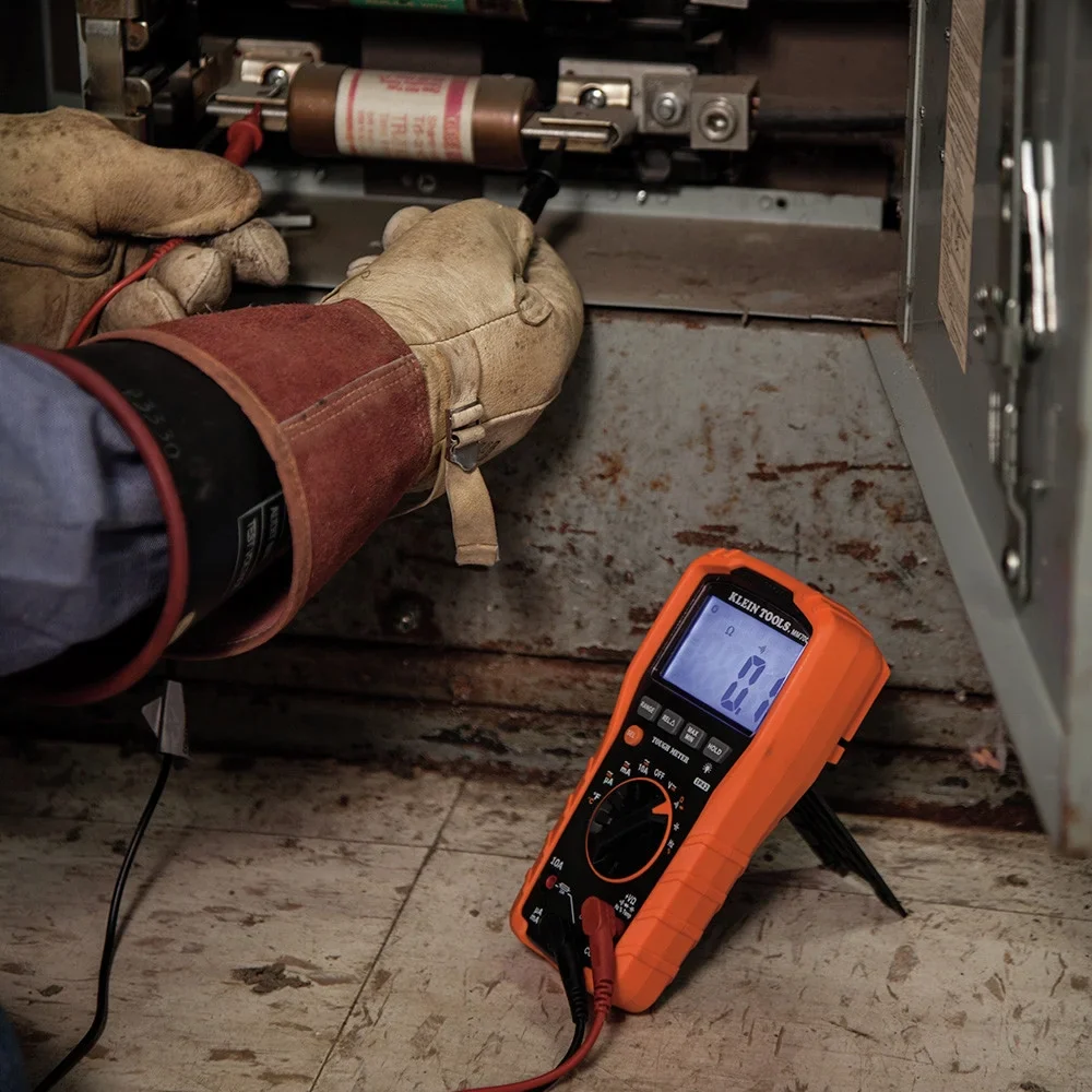 Klein Tools True RMS Auto-Ranging LCD Multimeter 1 pk