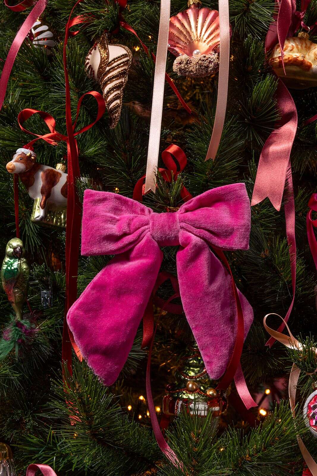 Roze velvet strik kersthanger