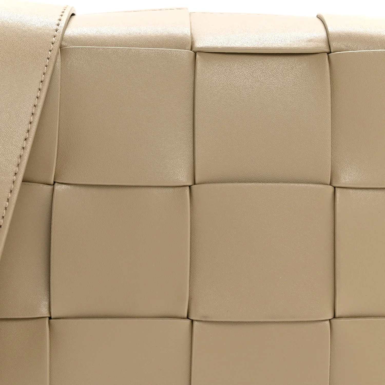 Lambskin Maxi Intrecciato Cassette Camera Bag Travertine