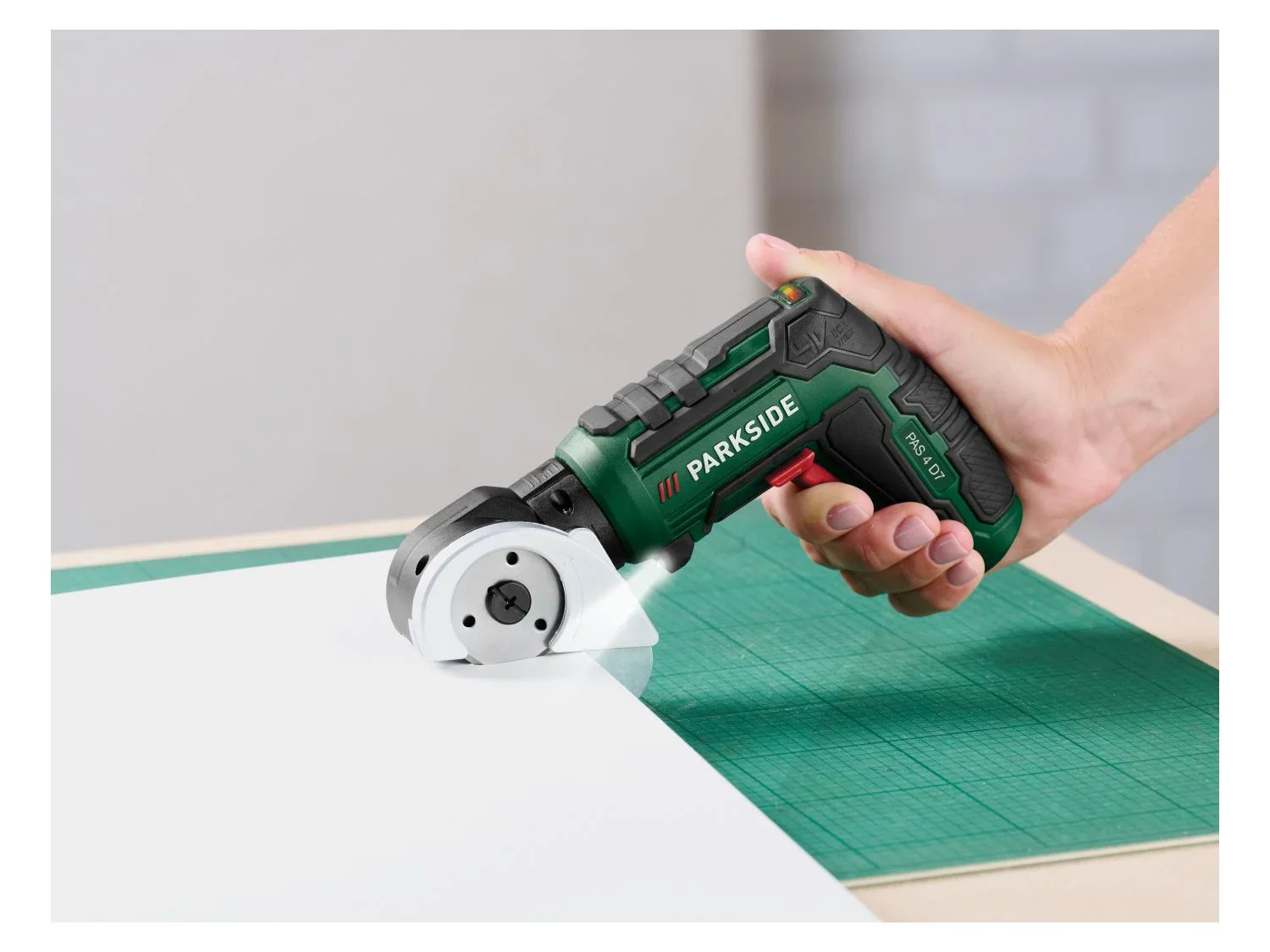PARKSIDE Visseuse sans fil avec embouts interchangeables PAS 4 D7, 10 Nm, 4 V