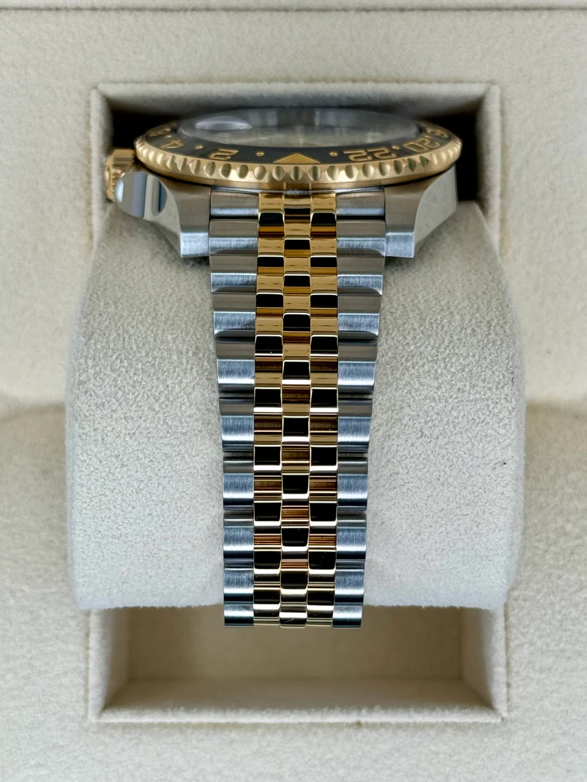 [Super Clone]Rolex 126713GRNR GMT-Master II Black Dial Two-Tone 40mm Watch