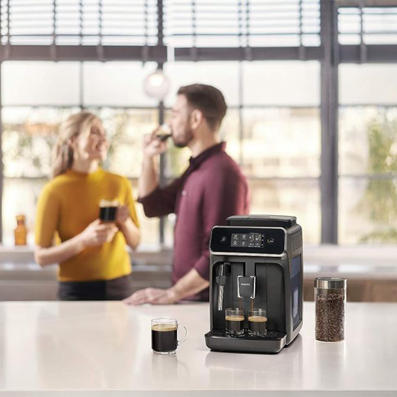 Machine à expresso entièrement automatique Philips série 2200 - mousseur à lait classique, 2 variétés de café, écran tactile intuitif, noire