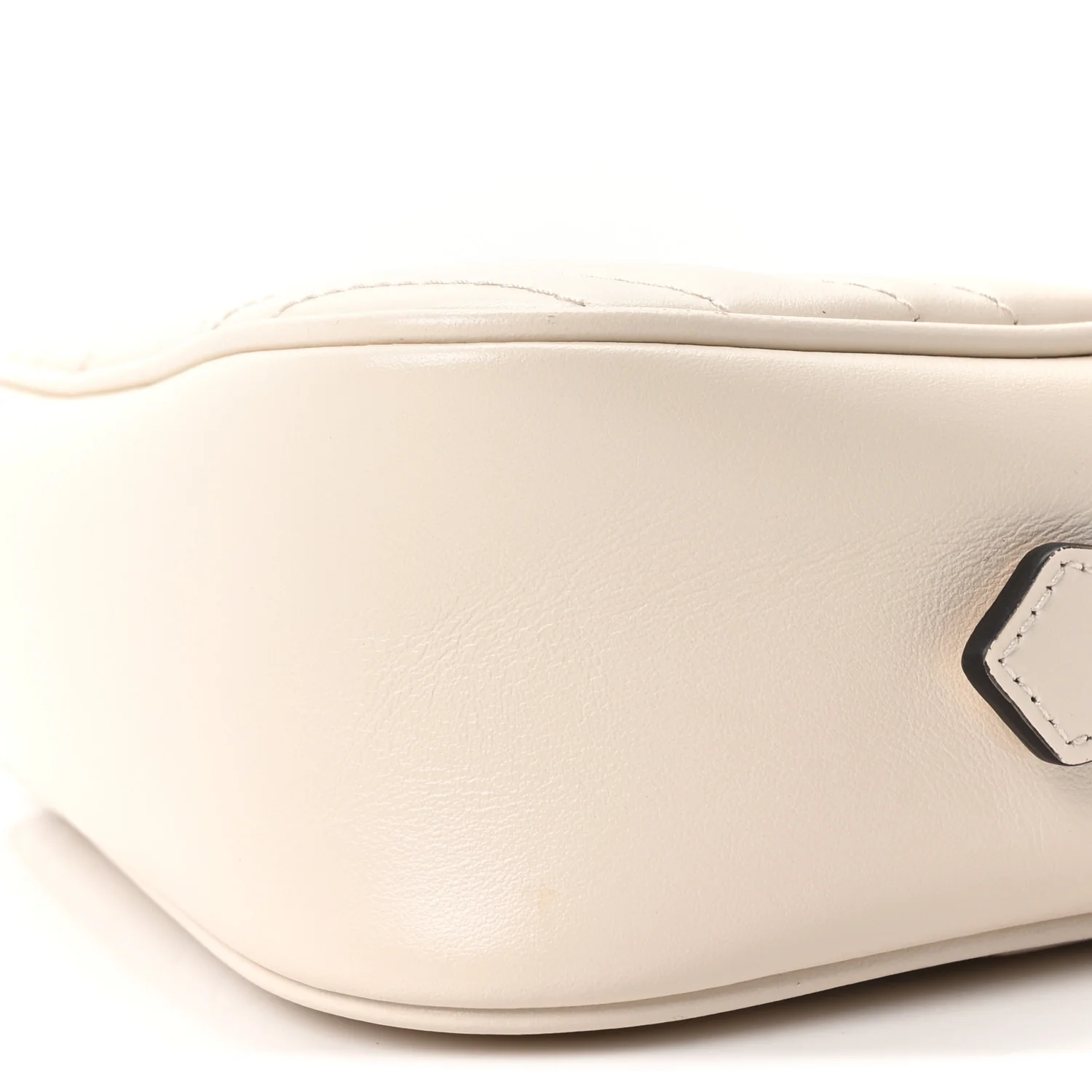Calfskin Matelasse Small GG Marmont Chain Shoulder Bag White