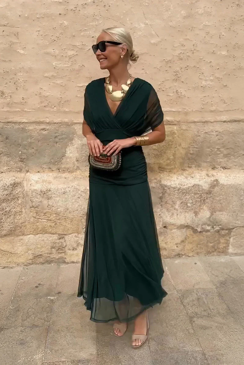 Louise | Robe Maxi de Fête Élégante à Col V