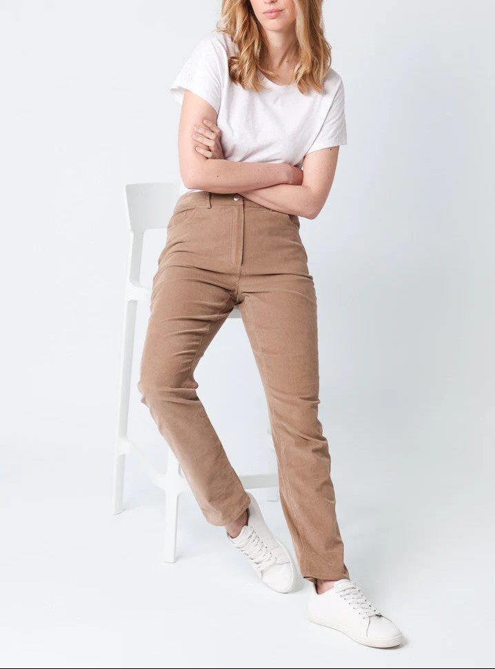 Pantalon femme en velours beige taupe