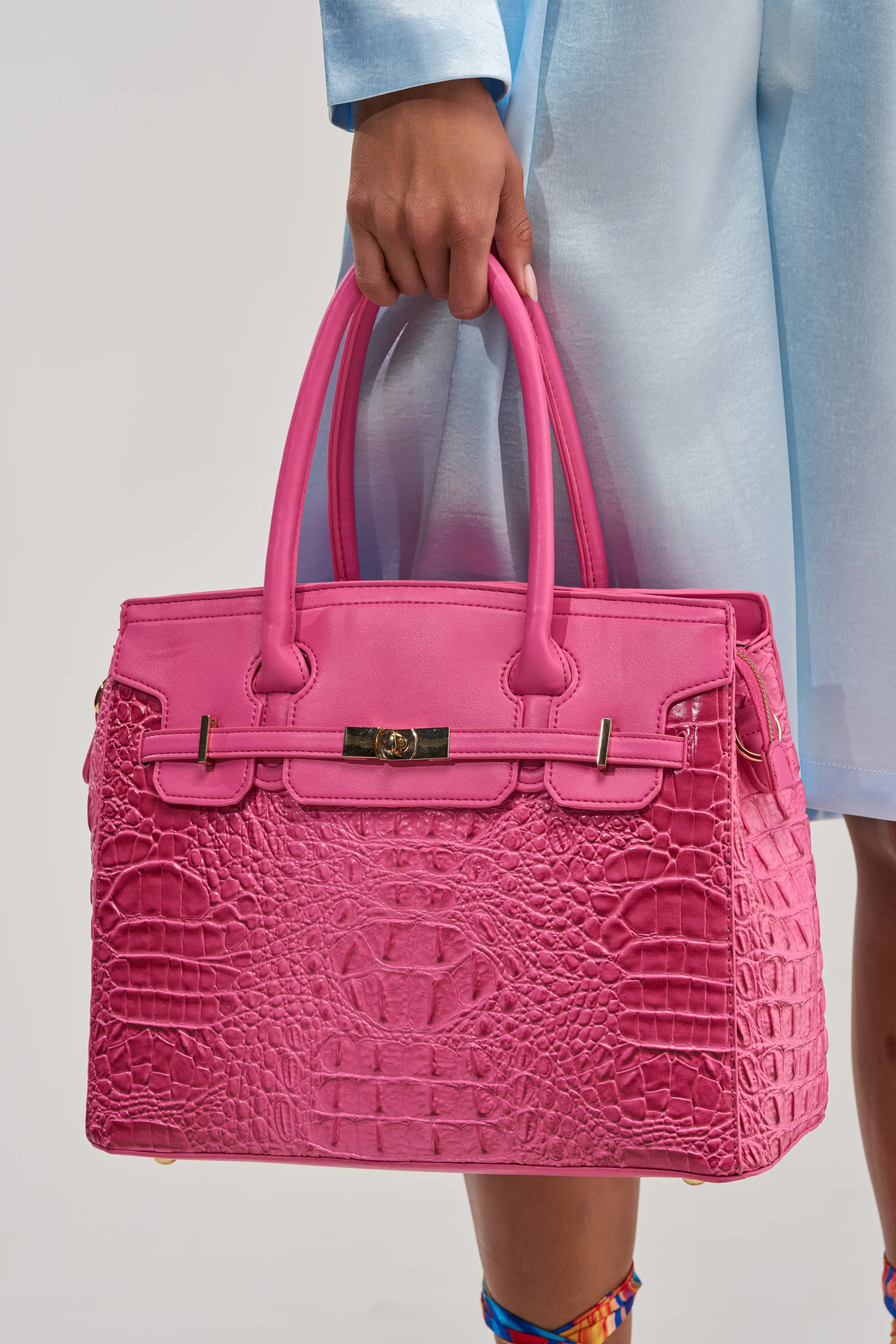 PRETTY IN PINK TOTE - Akira Store