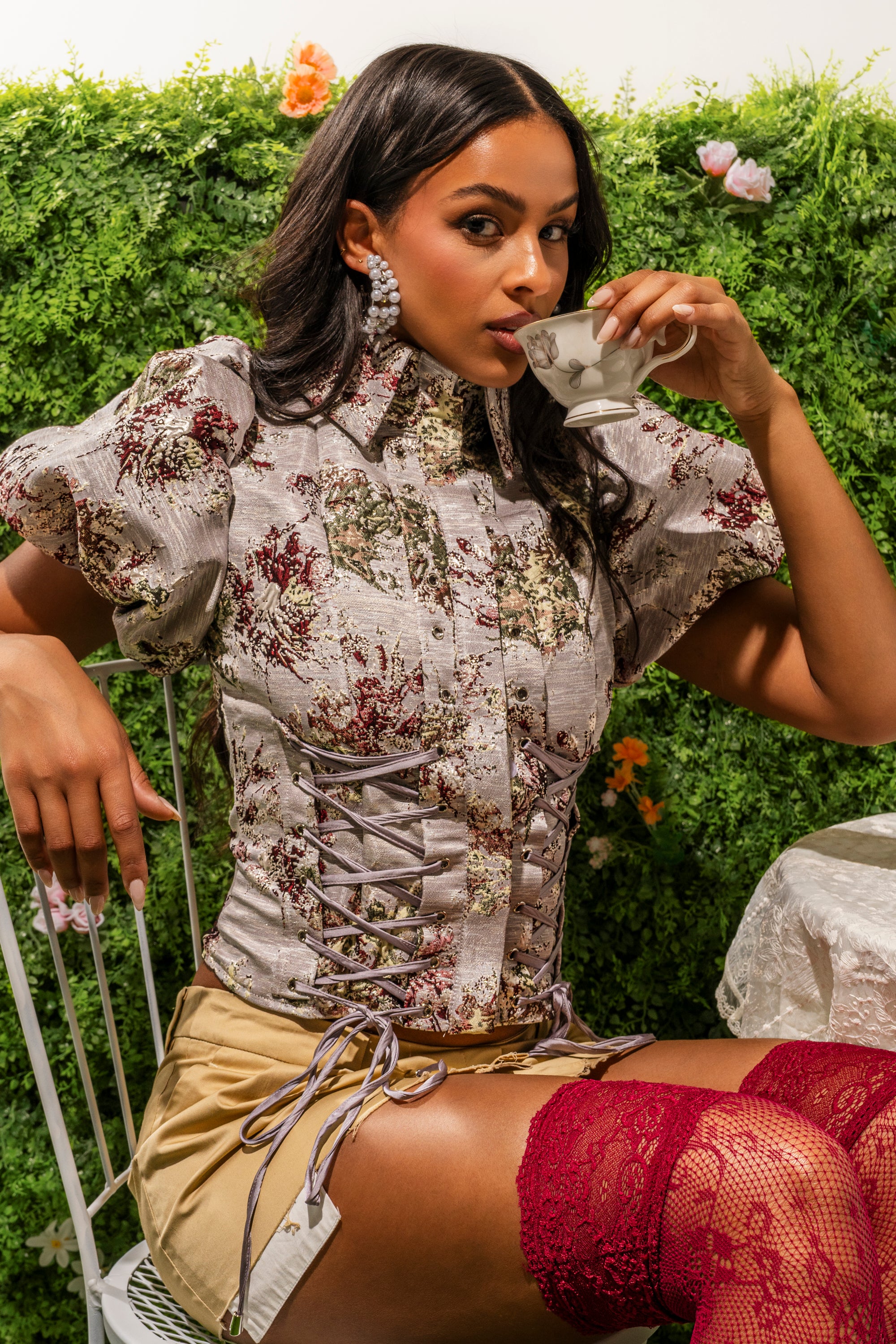 DARLING FLORAL BROCADE PUFF SLEEVE BLOUSE - Akira Store
