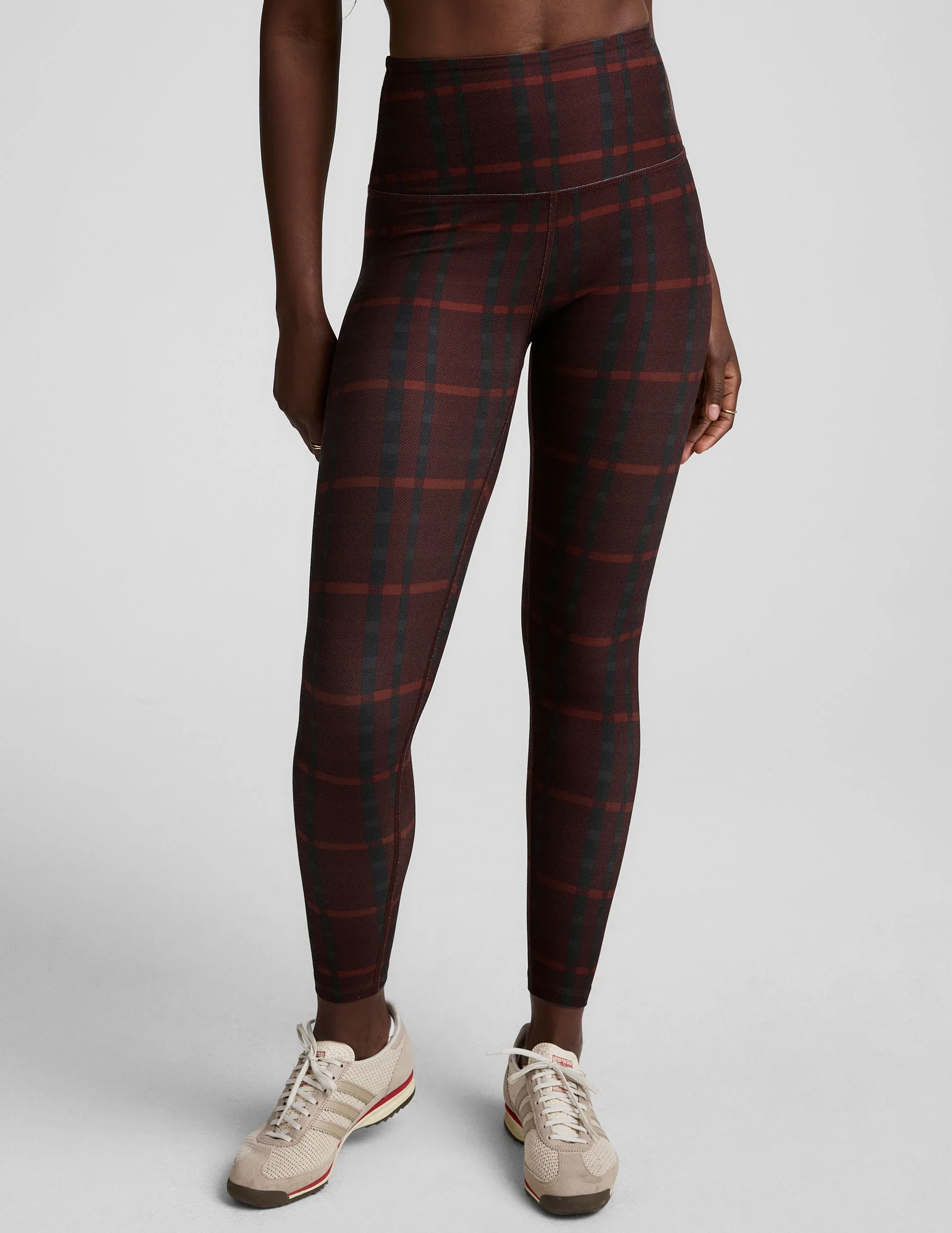 SoftMark High Waisted Midi Legging
