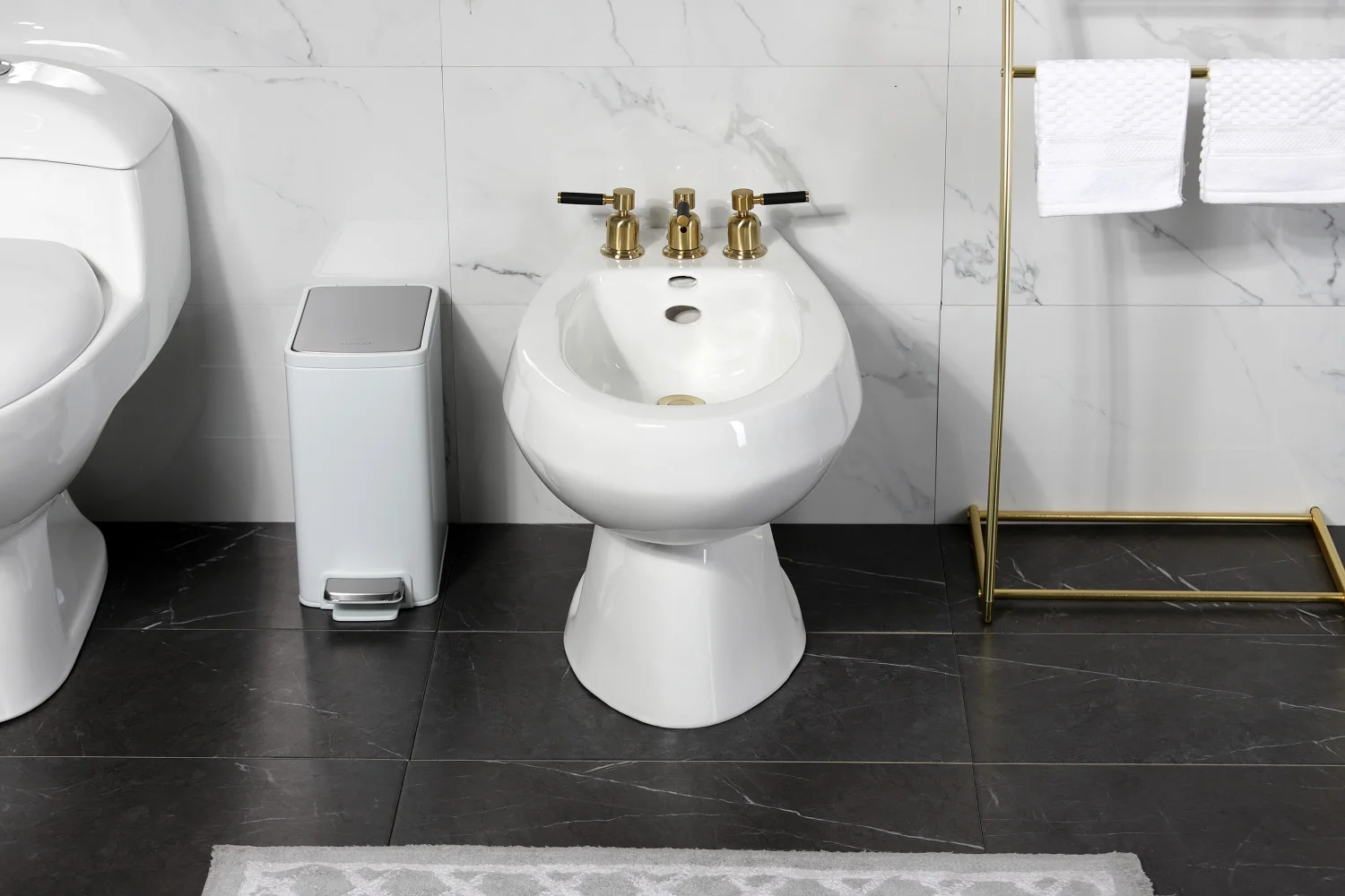 Kingston Brass Kaiser KB6322DKL 3-Handle Bidet Faucet, Polished Brass