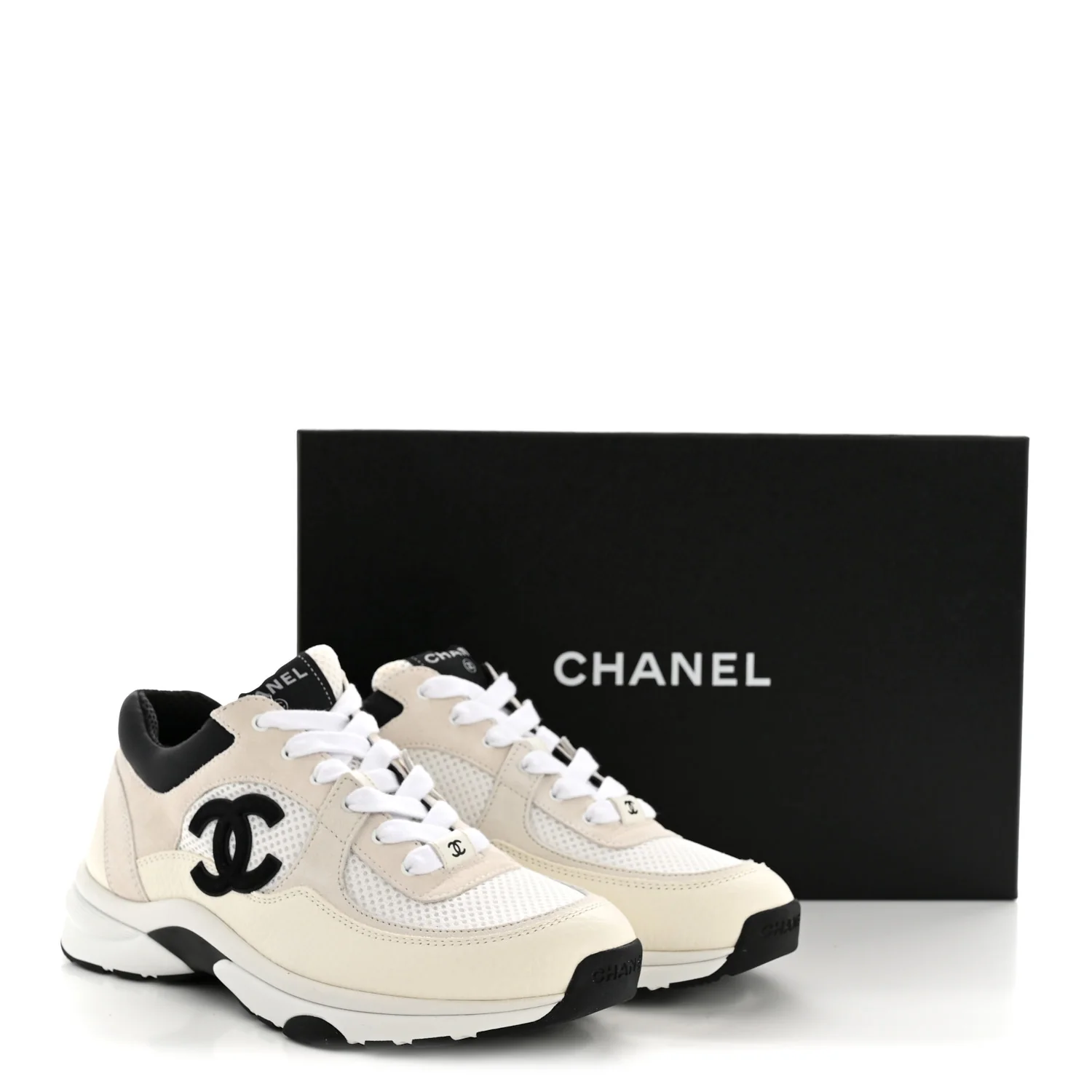 Mesh Suede Grained Calfskin Womens CC Sneakers 38.5 White Black