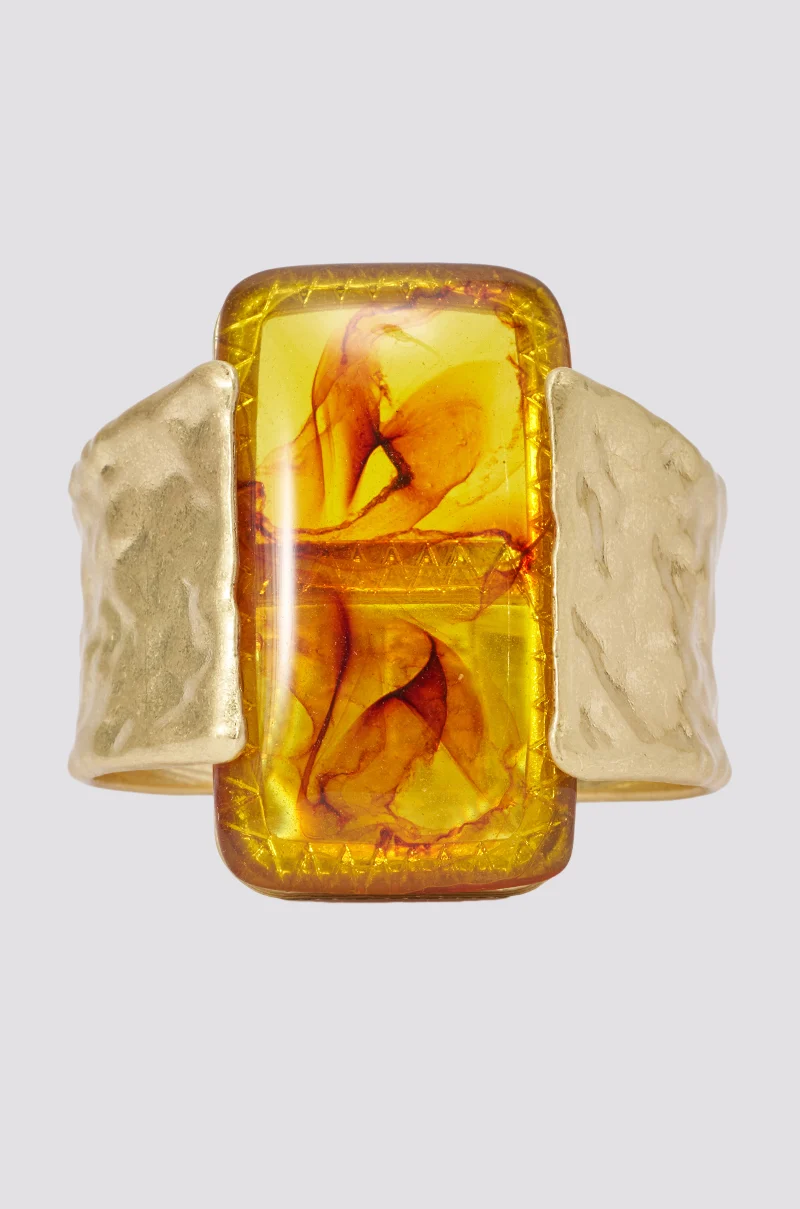 AMBER BLOCK STATEMENT CUFF - Akira Store