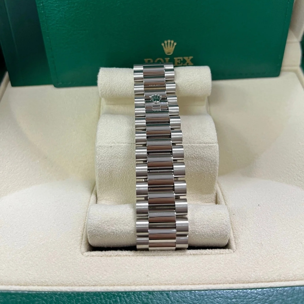 [Super Clone]RLX  Day-Date 228236-0026 Mother Of Pearl Diamonds Dial