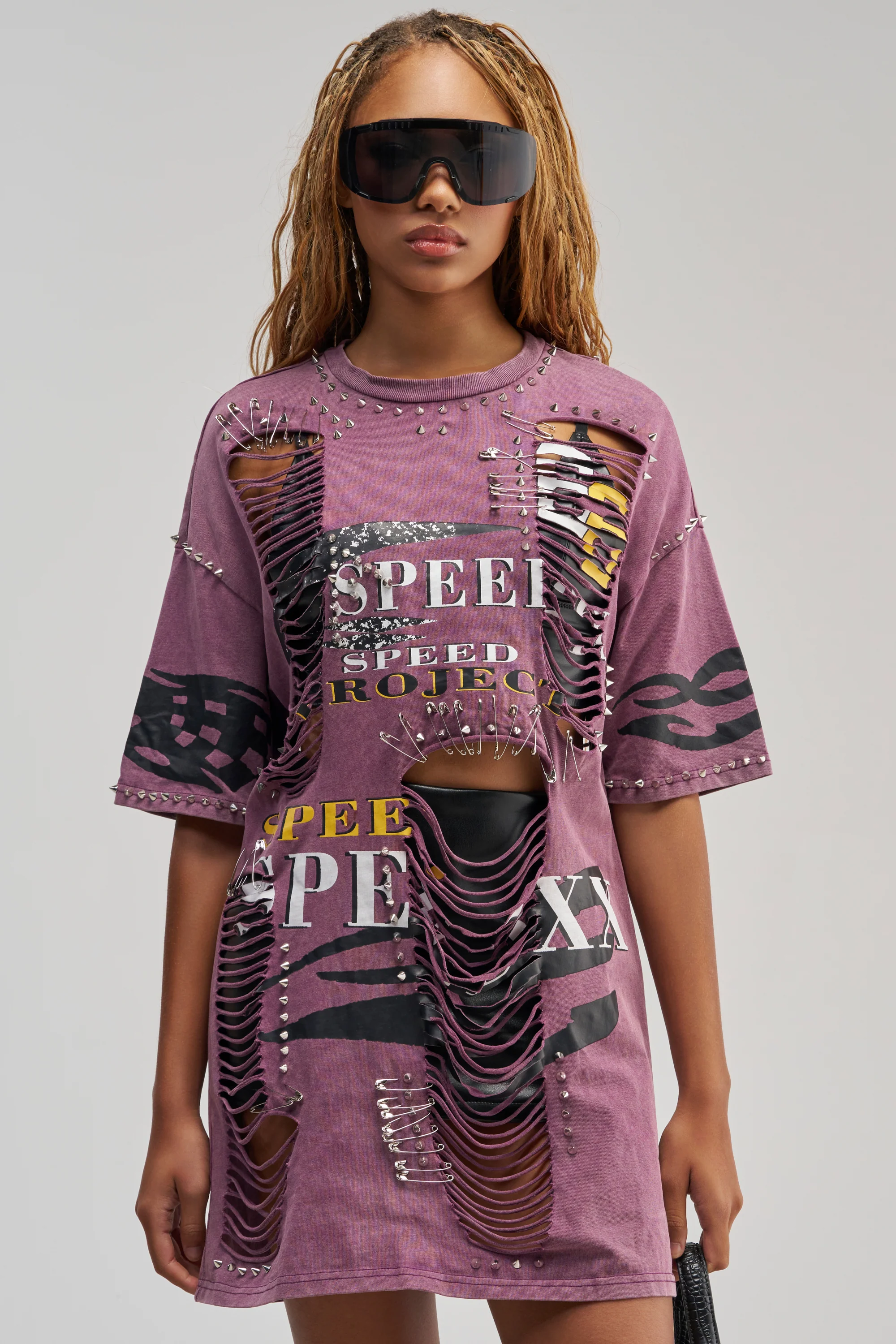 NEVER TOO MUCH DISTRESSED OVERSIZED TEE IN PLUM - Akira Store
