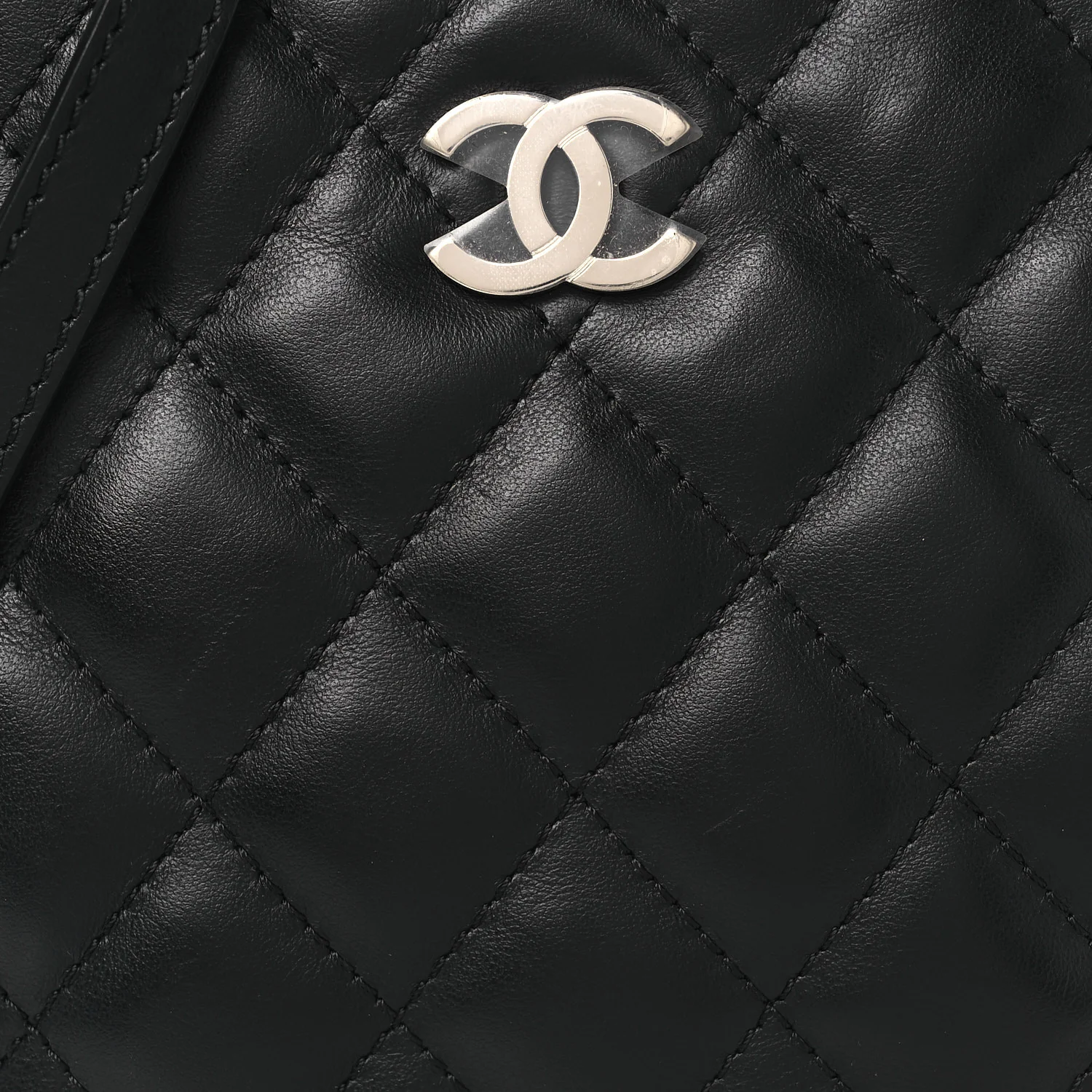 Lambskin Quilted Uniform Crossbody Bag Black
