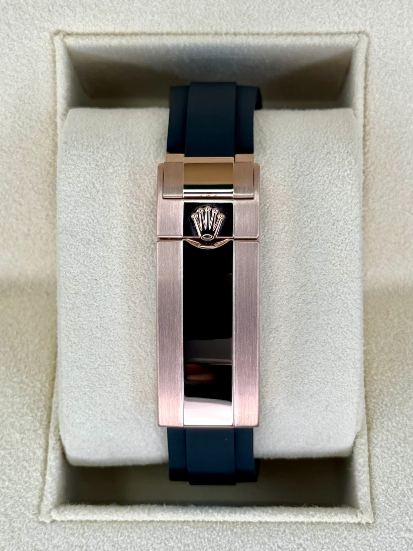 [Super Clone]RLX Yacht-Master 37mm Rose Gold - Black Dial - Oysterflex Strap (Ref# 268655)