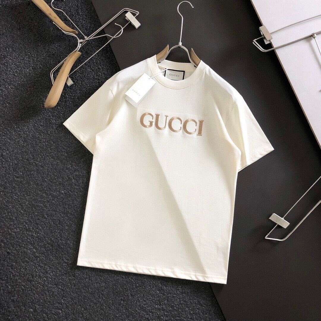 【Gucci 】（グッチ）半袖 男女兼用、ご好評に付き再入荷！Tシャツ