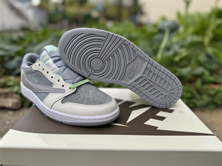 Jordan Air Jordan 1 Low