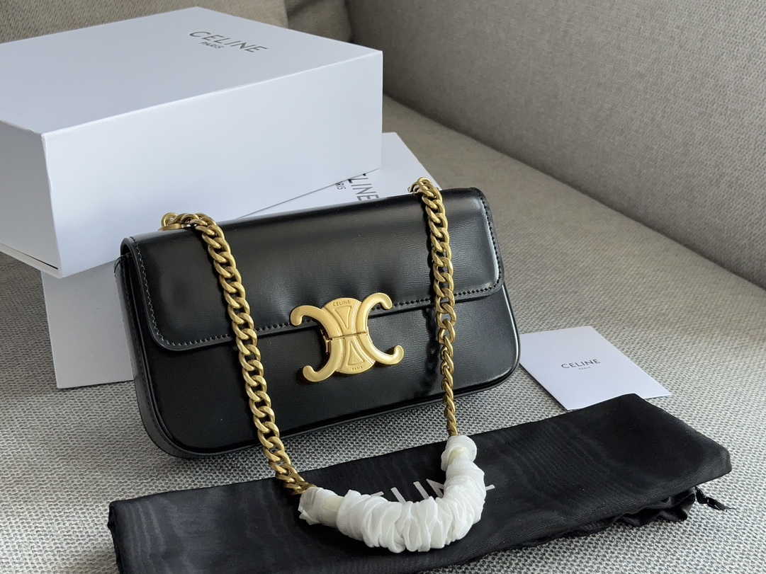 ce 22ss new arrival bag size??20*11cm