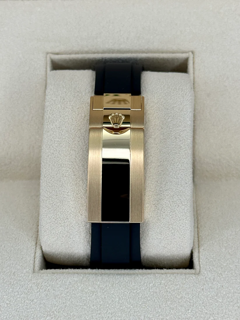[Super Clone]RLX Yacht-Master 42mm Yellow Gold  Watch - Black Dial - Rubber Strap 226658