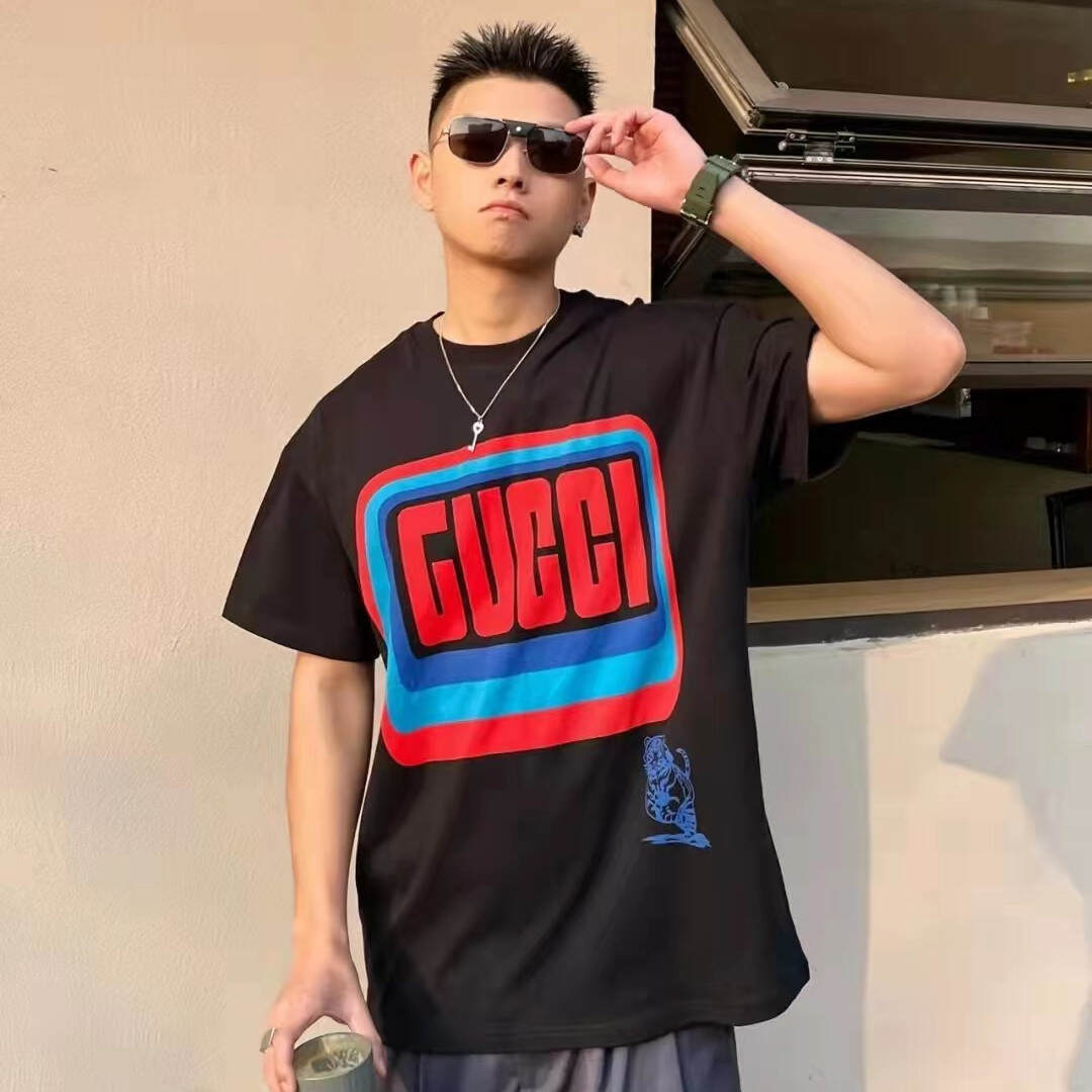 【Gucci 】（グッチ）半袖 男女兼用、ご好評に付き再入荷！Tシャツ