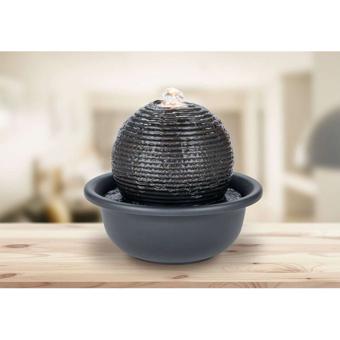 Fontaine à eau électrique forme boule noire plastique et métal 18,5xH18cm