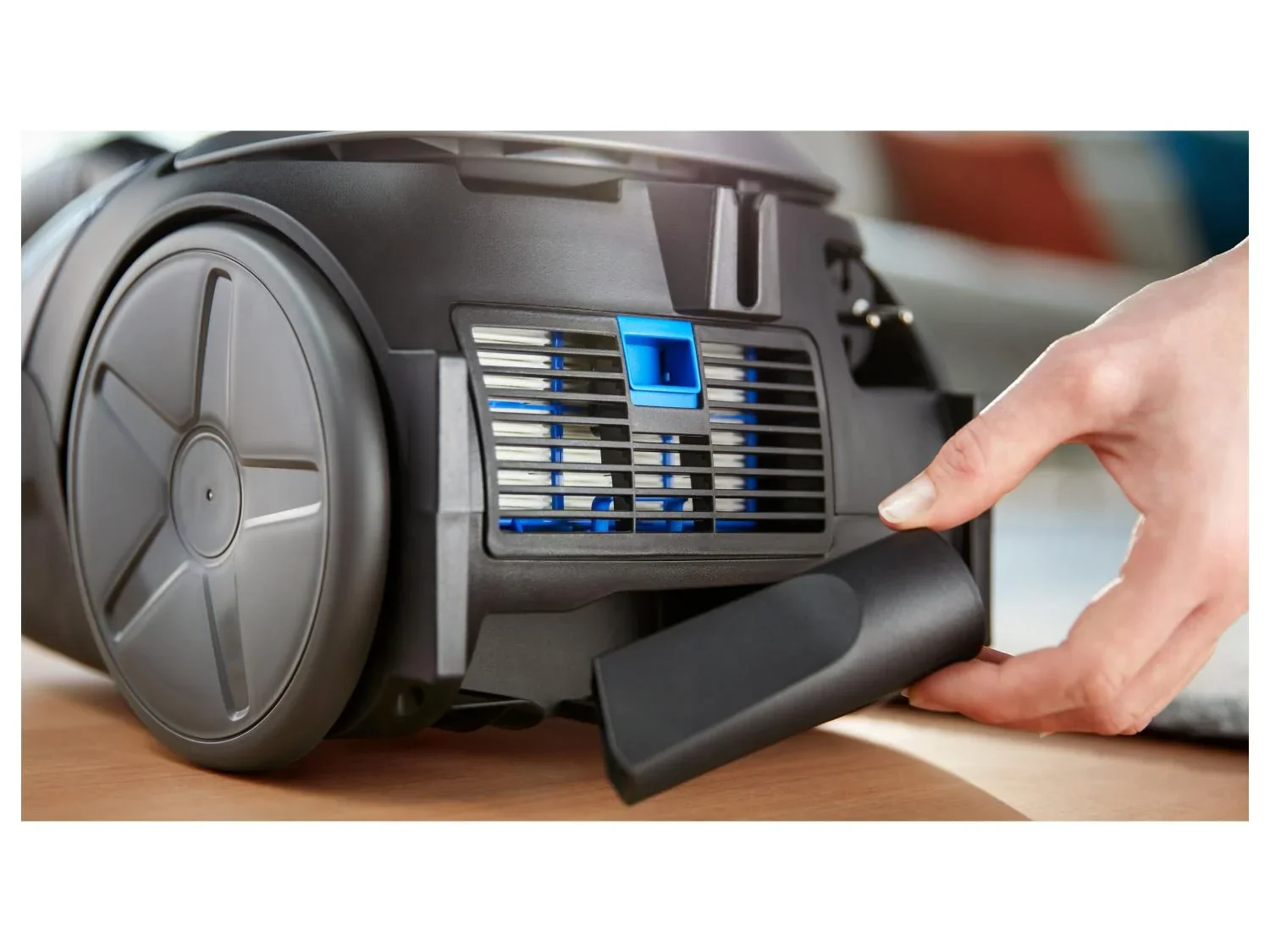 PHILIPS Aspirateur PowerGo FC8242/09 avec sac, 900 W