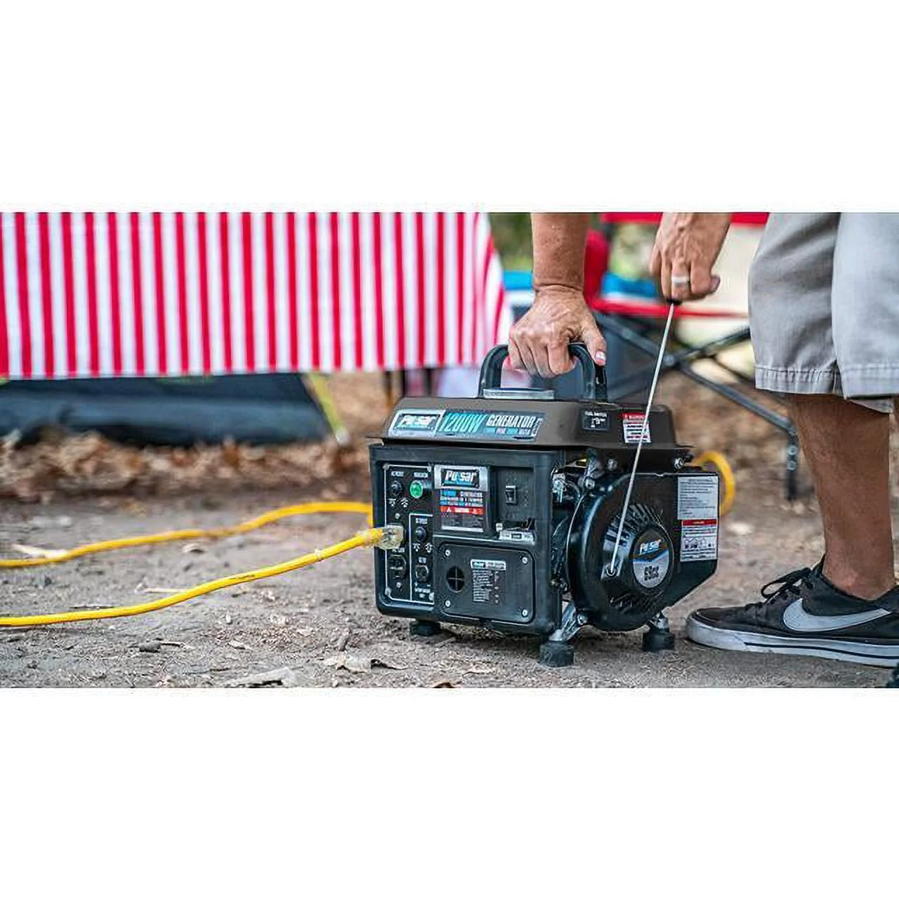 G1200SG Portable Gas-Powered Generator with Carrying Handle, 1200W, Black/Gray - Image 7