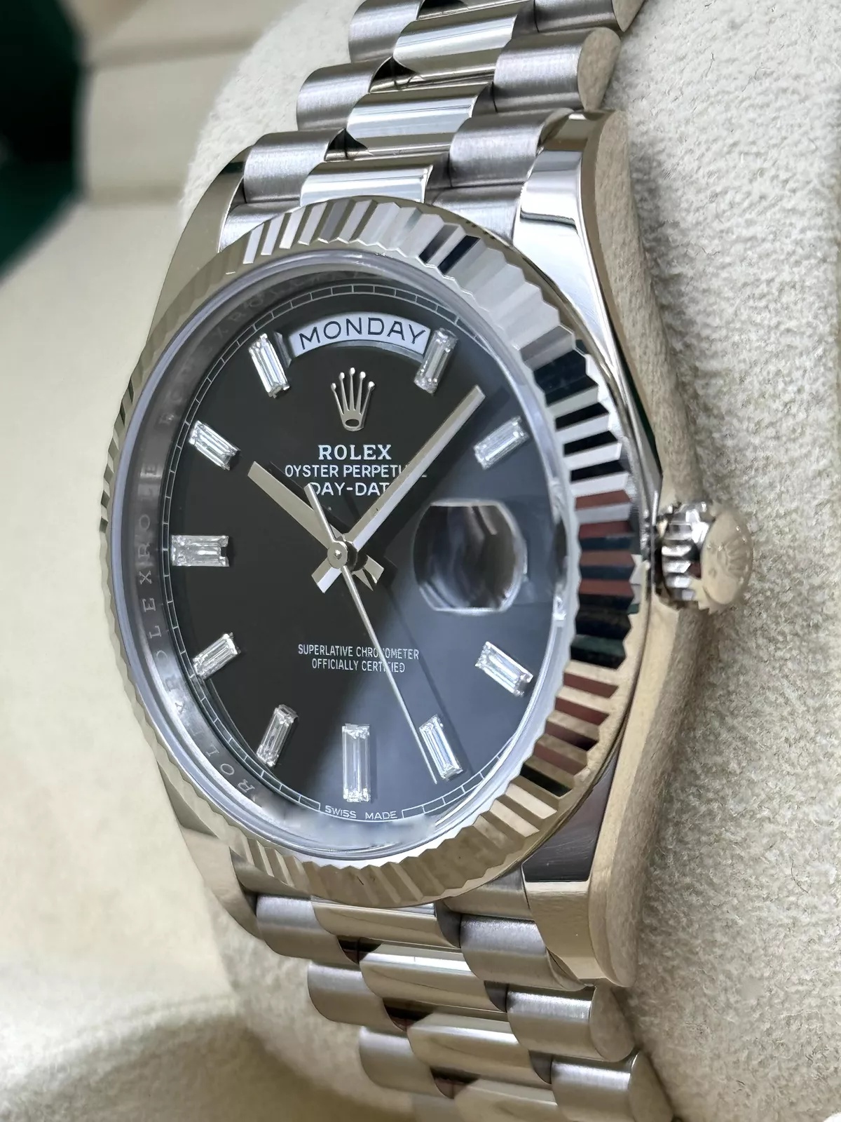 [Super Clone]RLX  Day-Date 40mm  Black Diamonds Dial 228236-0004