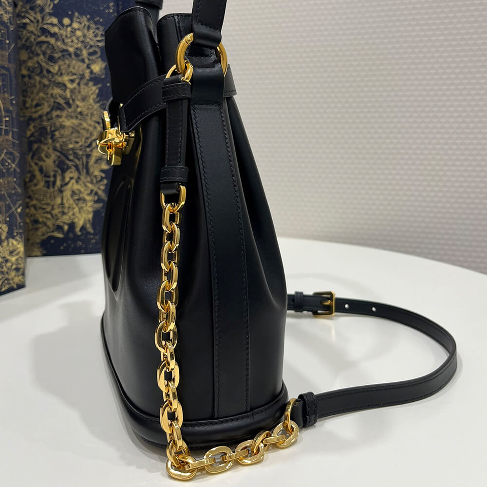 MEDIUM C EST DIOR BAG