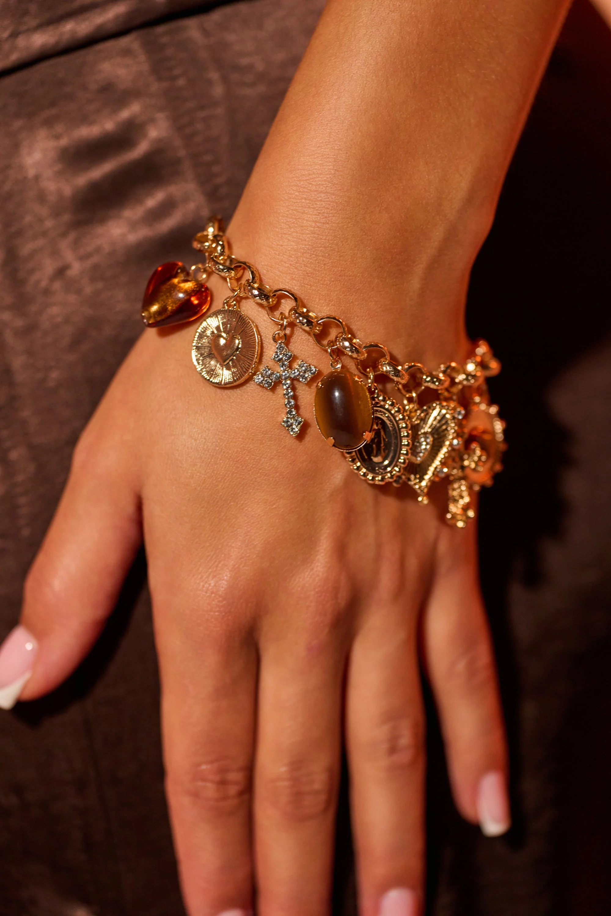 CHARM IT UP BRACELET - Akira Store