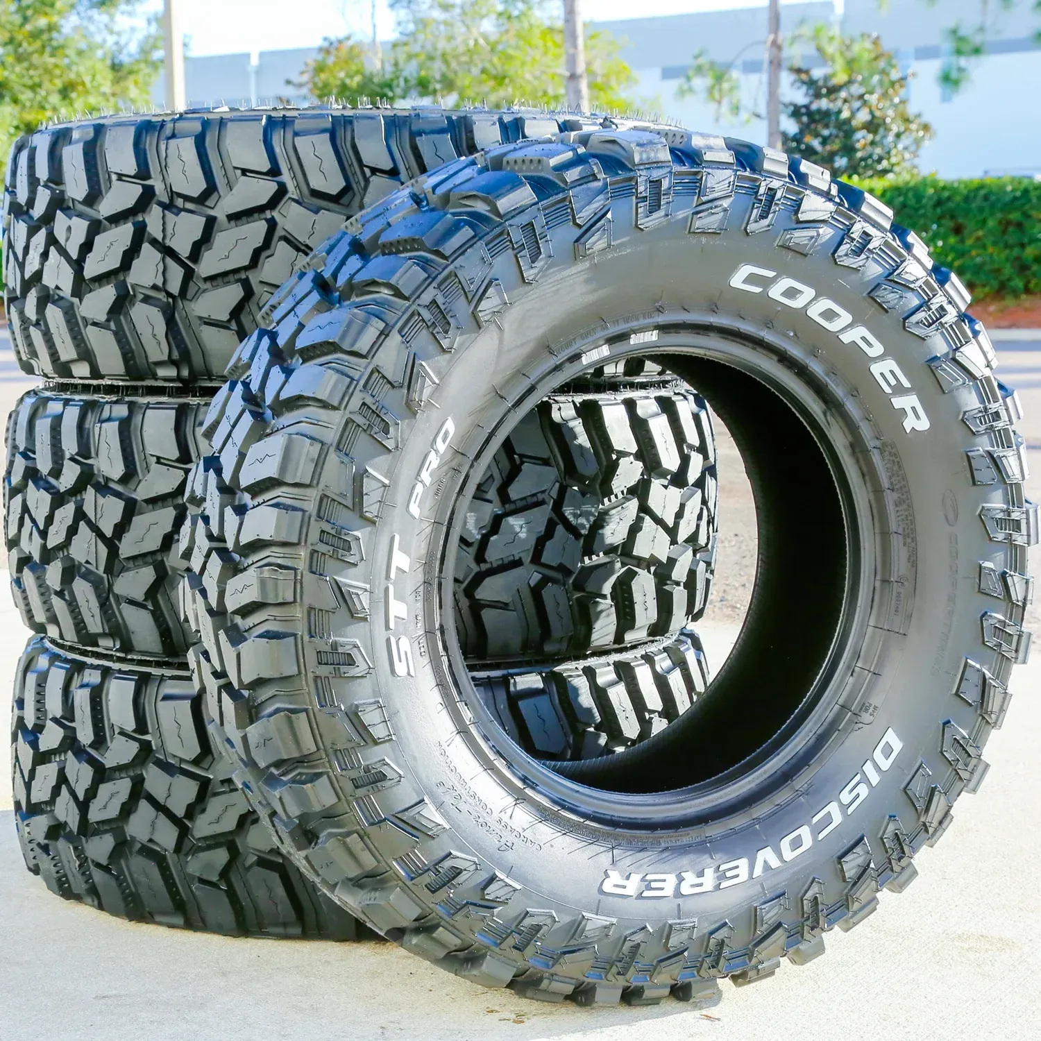 Ensemble de 4 (QUATRE) pneus Cooper Discoverer STT Pro LT 275/70R18 125/122P E 10 plis MT M/T tout-terrain
