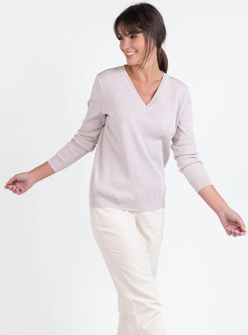 Pull femme col V en laine beige naturel