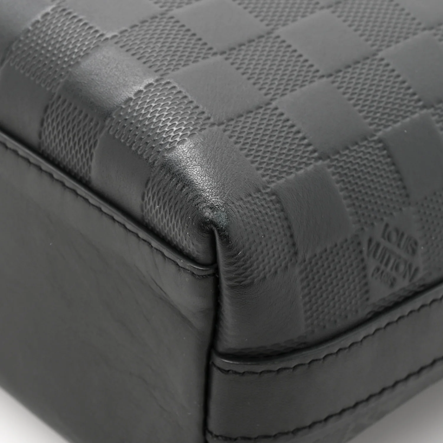 Damier Infini Messenger PM Onyx