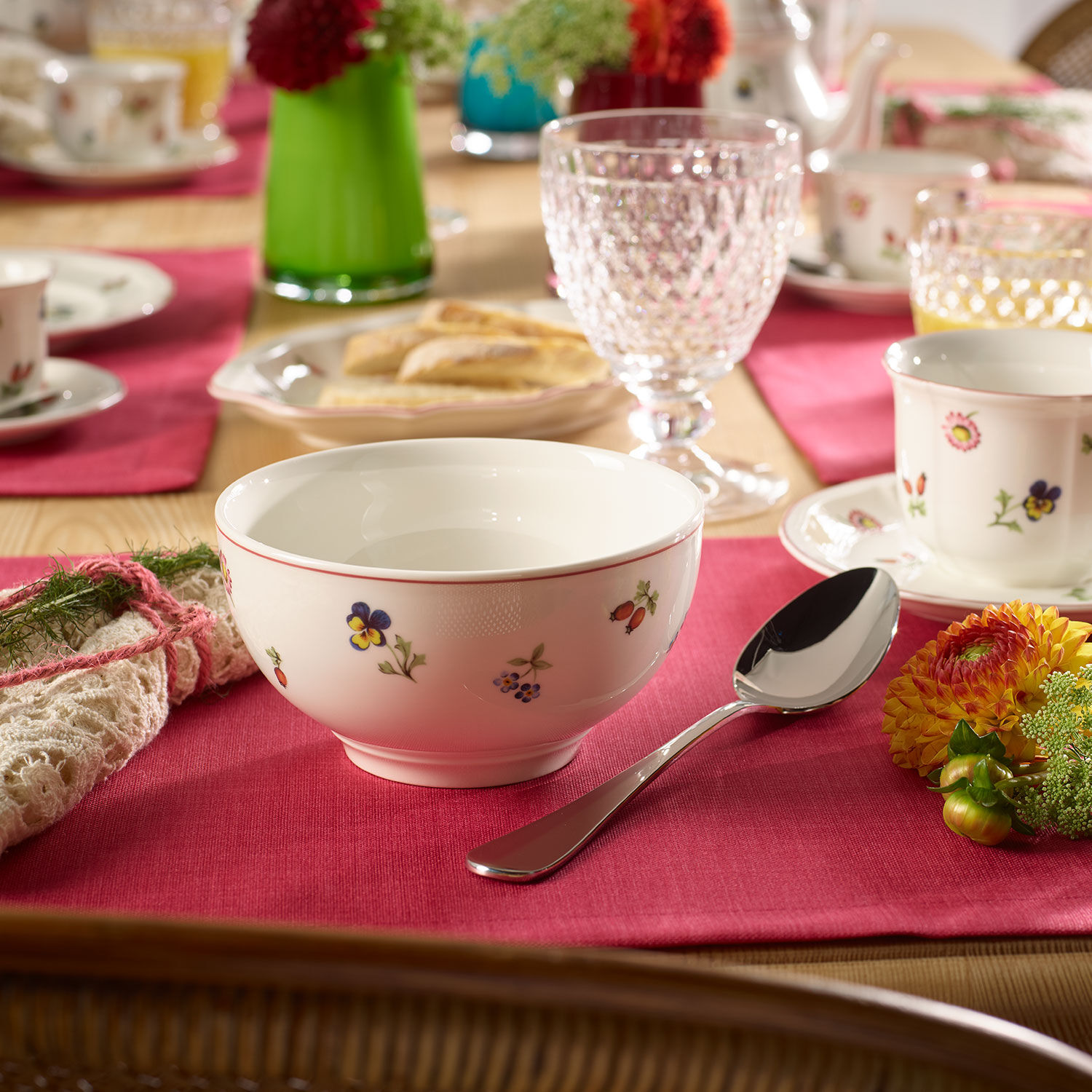 Petite Fleur Appetizer/ Dessert Bowl - White, 15.9 oz, Premium Porcelain