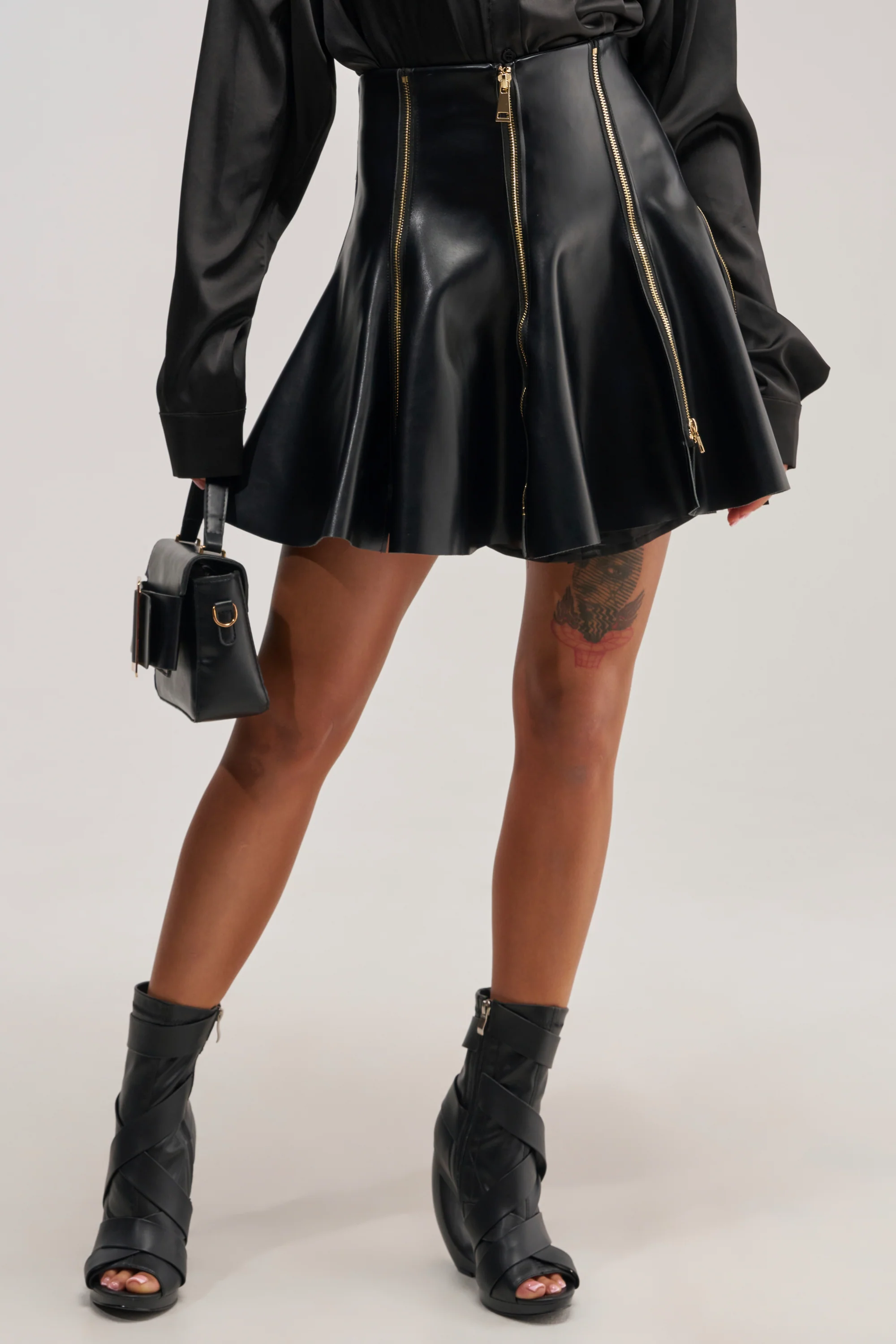 CUTIE PIE ZIPPER MINI SKIRT - Akira Store