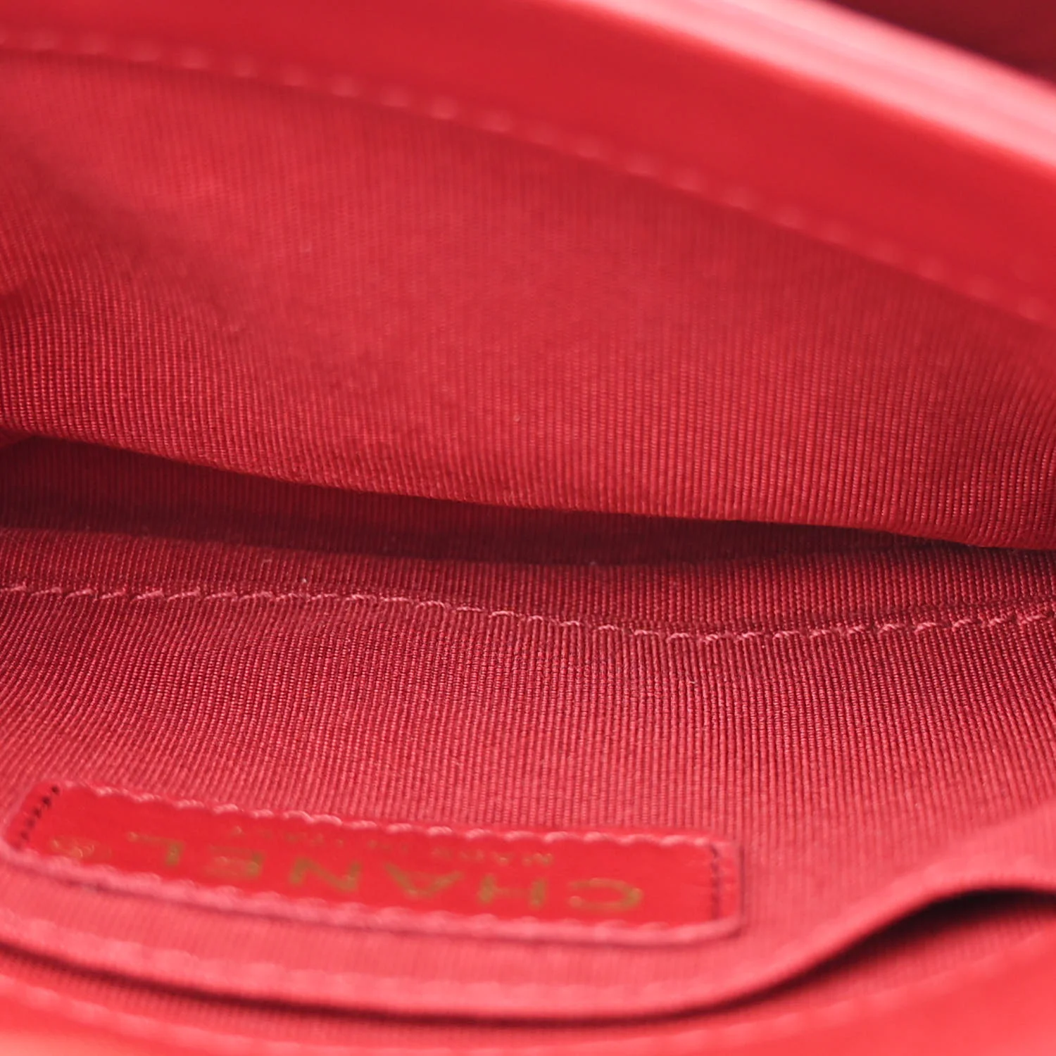 Lambskin Quilted CC Unchained Crossbody Red