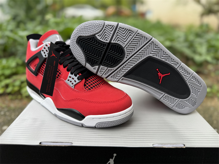 Air Jordan 4 