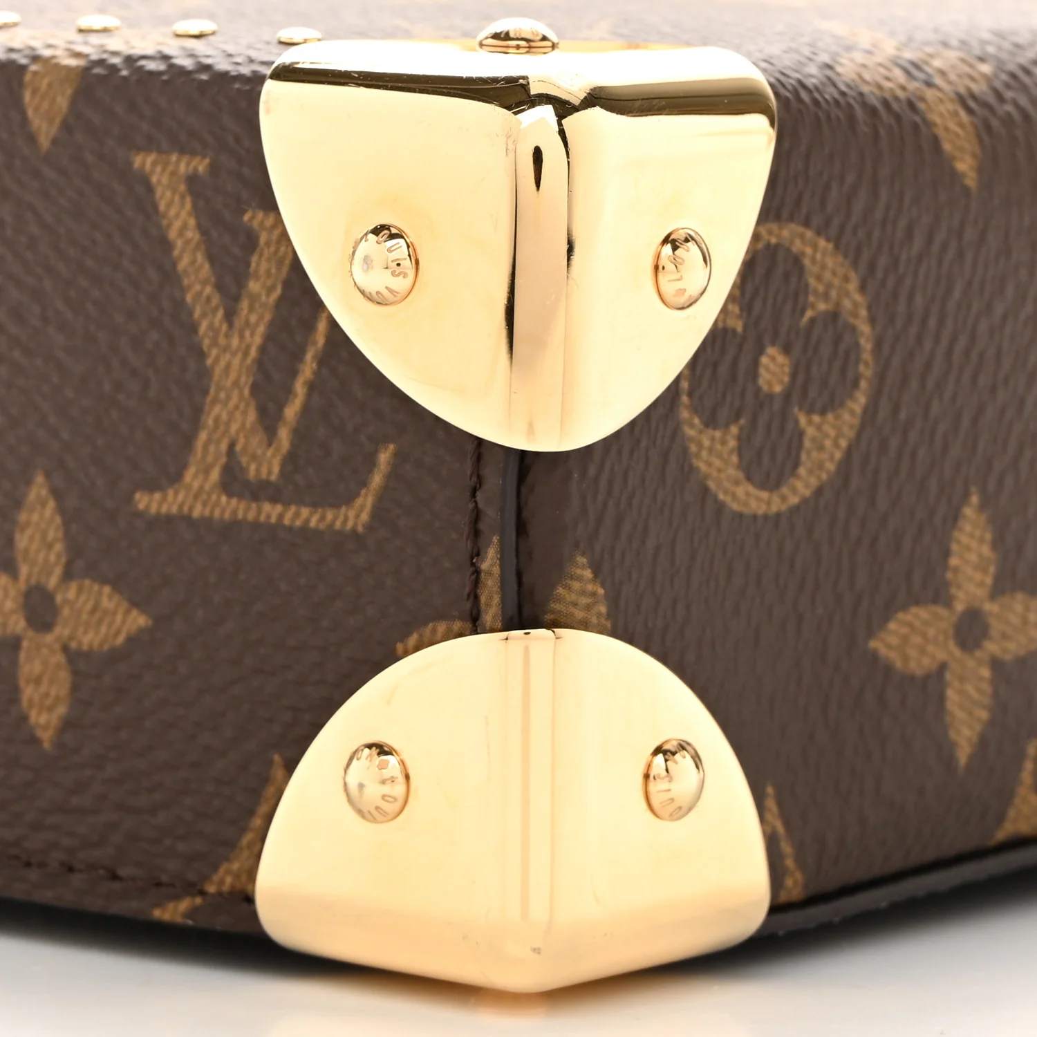 Reverse Monogram Camera Box NM