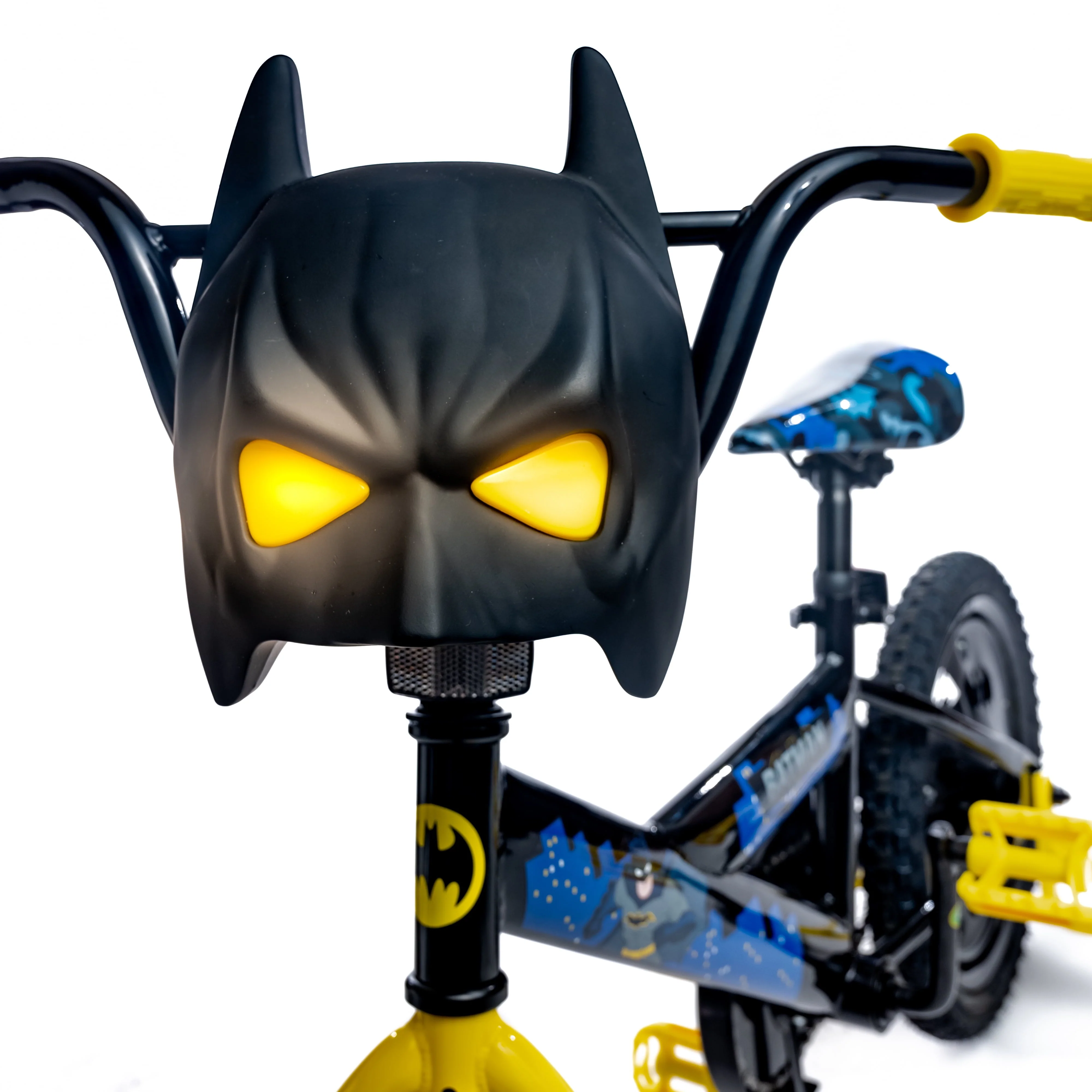 16 inch Batman Bike includes Mask with glowing eyes! Image 3