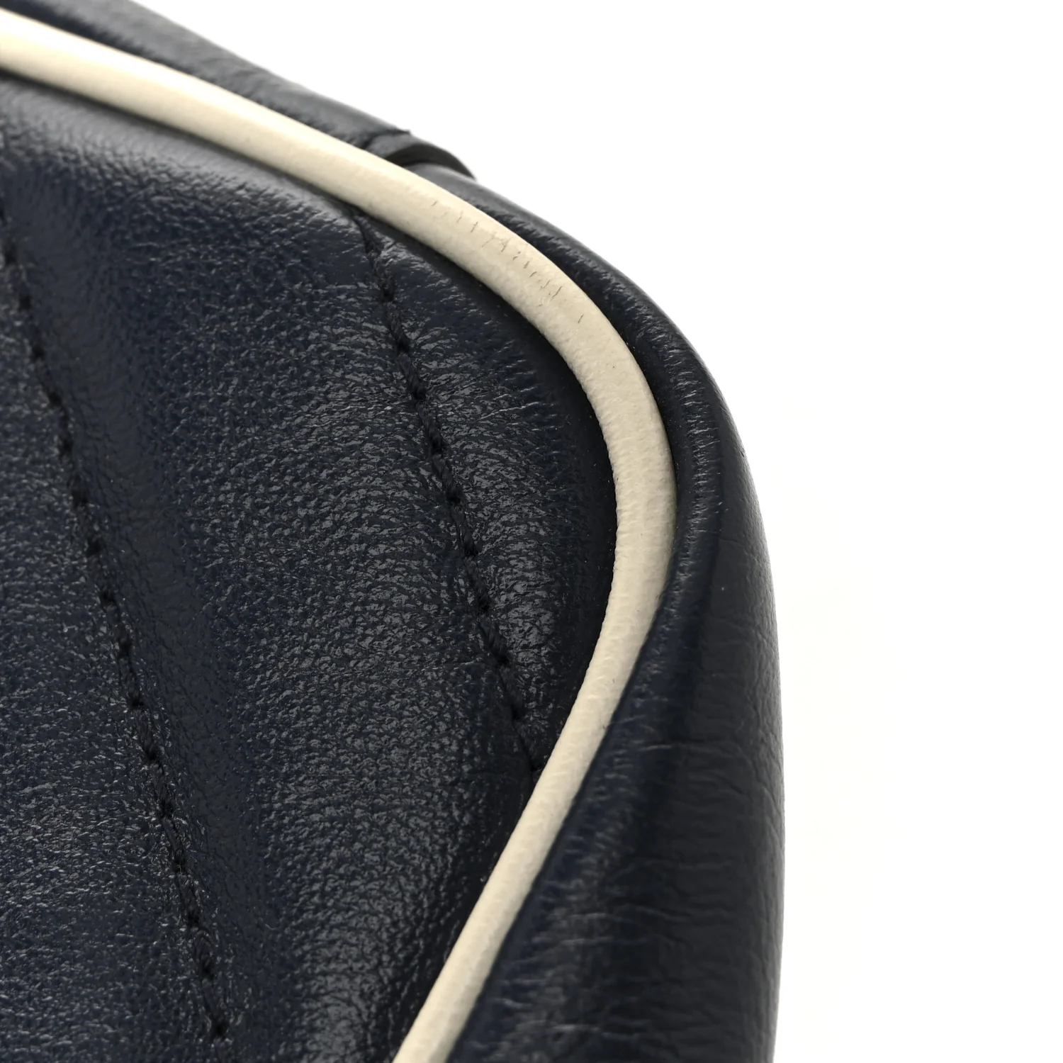 Vintage Effect Calfskin Matelasse Diagonal Small Torchon GG Marmont Shoulder Bag Blue Agata Mystic White