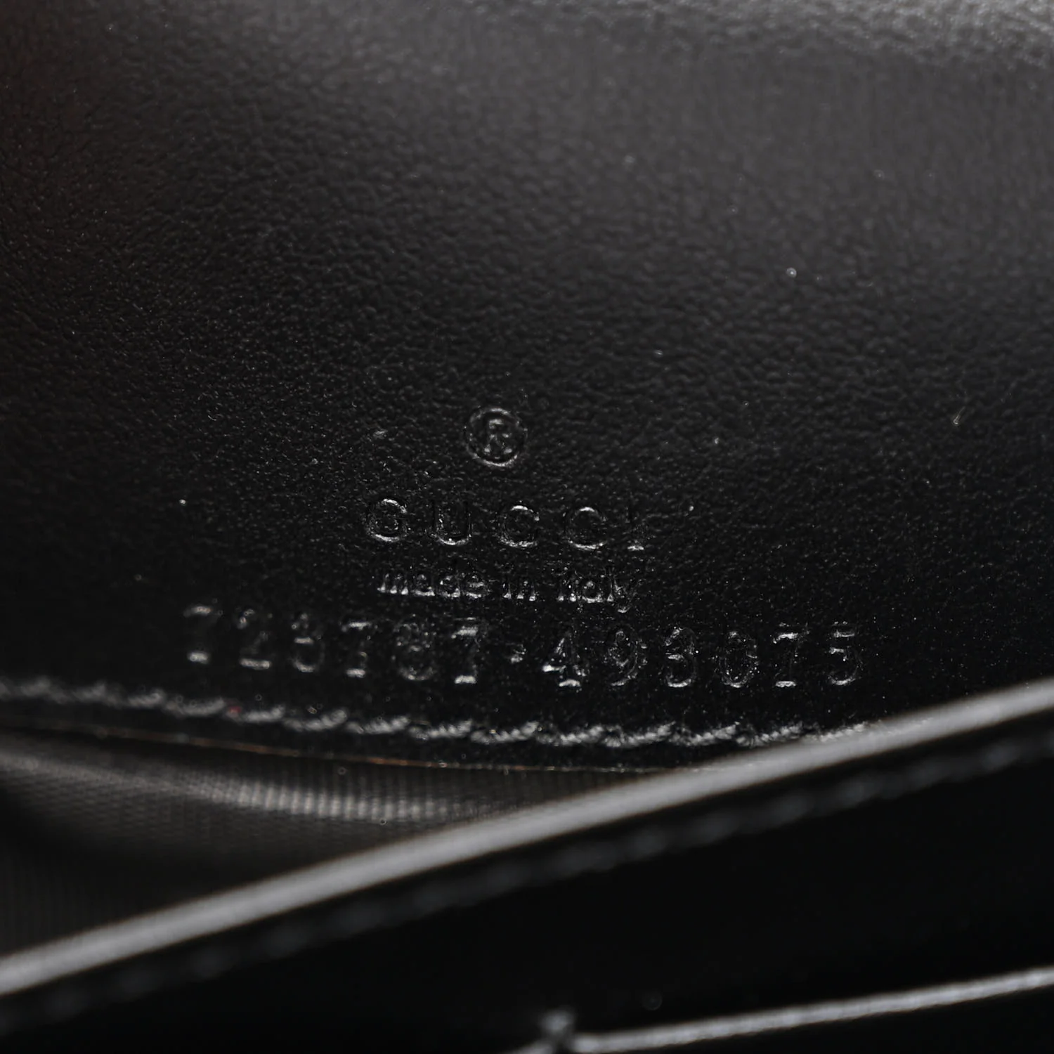 Calfskin GG Matelasse Chain Wallet Black