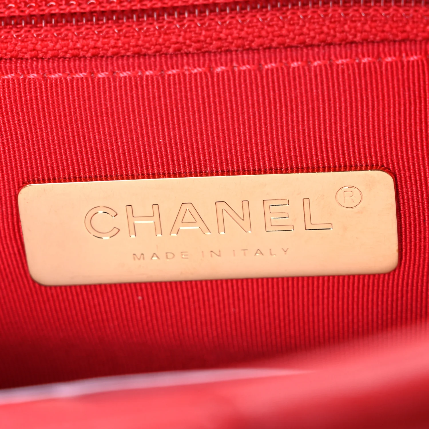 Lambskin Quilted Medium Chanel 19 Flap Red