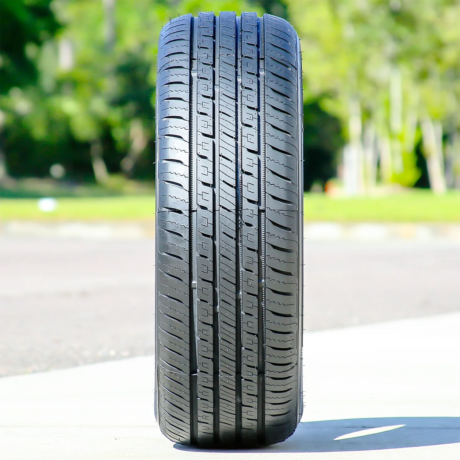 Set of 4 (FOUR) Vercelli Strada I 235/70R17 109T XL A/S All-Season Tires