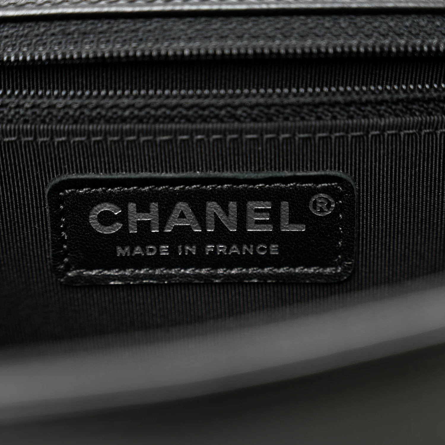 Grained Calfskin Quilted New Medium Boy Flap Black