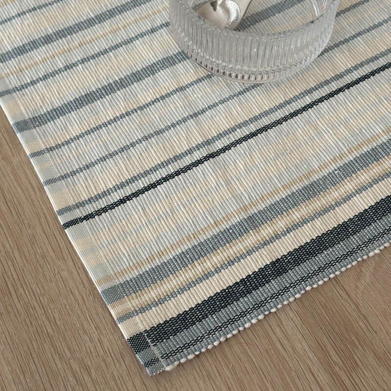 Vibeke Klint bordbrikke tynn stripe 33x48 cm blue