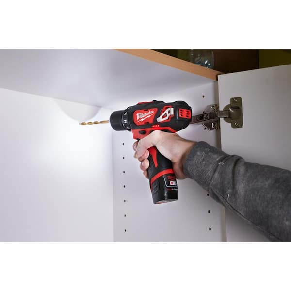 M12 12V Lithium Ion Cordless 3/8 in Drill/Driver Kit with Two 1 5 Ah Batteries, Charger and Tool Bag Image 6