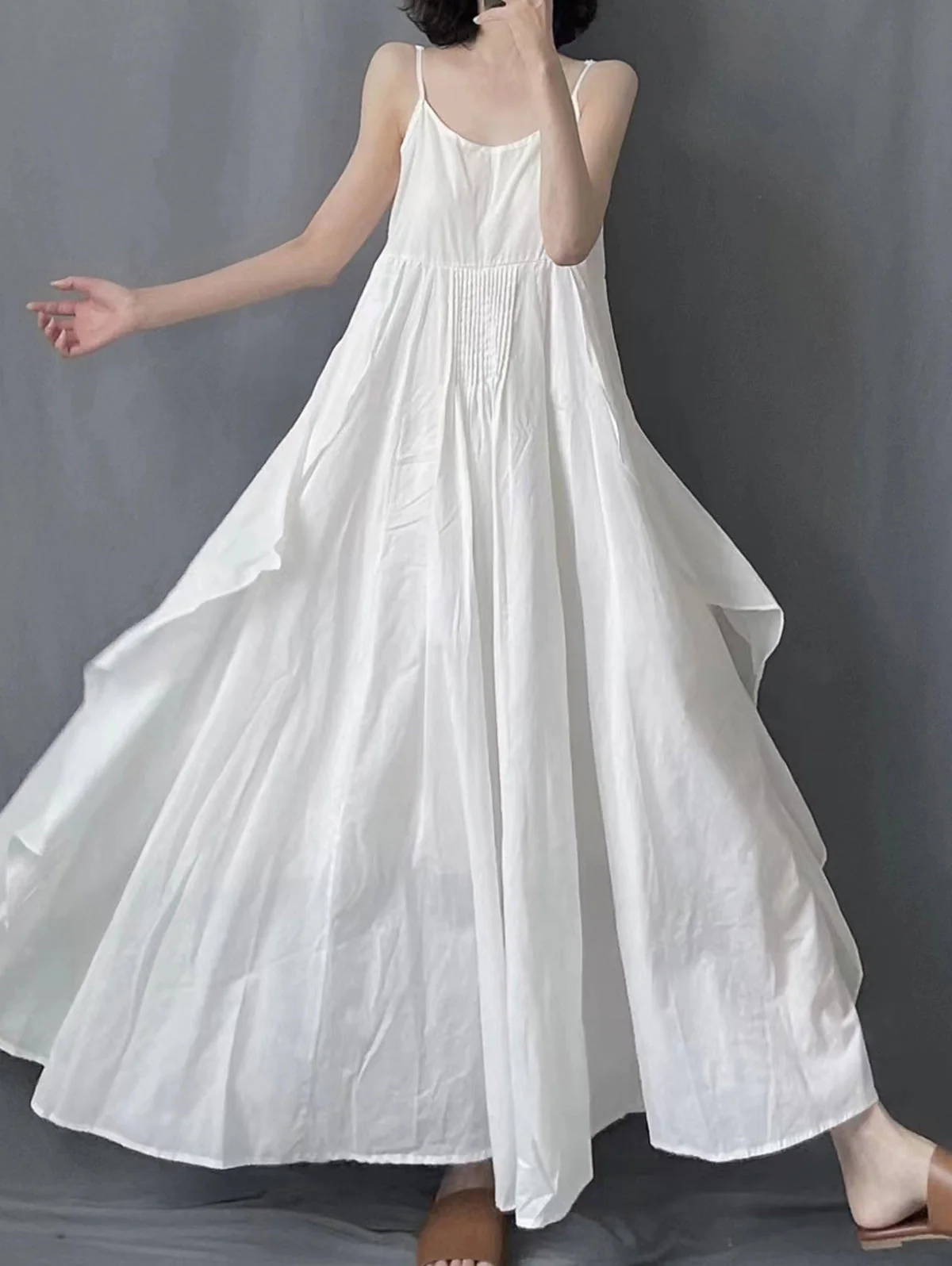 Sophie Paris | Robe Longue Plissée sans Manches