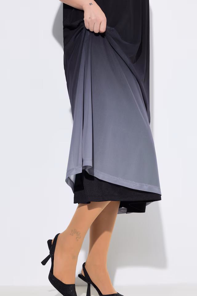 Sleeveless A-line color gradient mesh dress